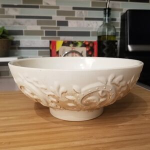 Haeger 102 Pedestal Bowl Beige‎ Cream Tan Embossed Scroll Leaf Pattern USA